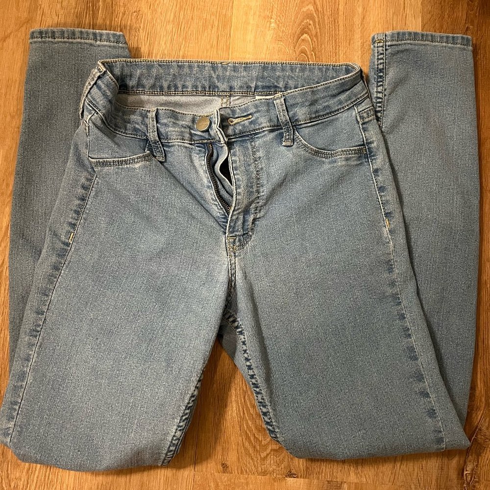 H&M size 4 &denim skinny jeans (pre-loved) - Picture 2 of 3